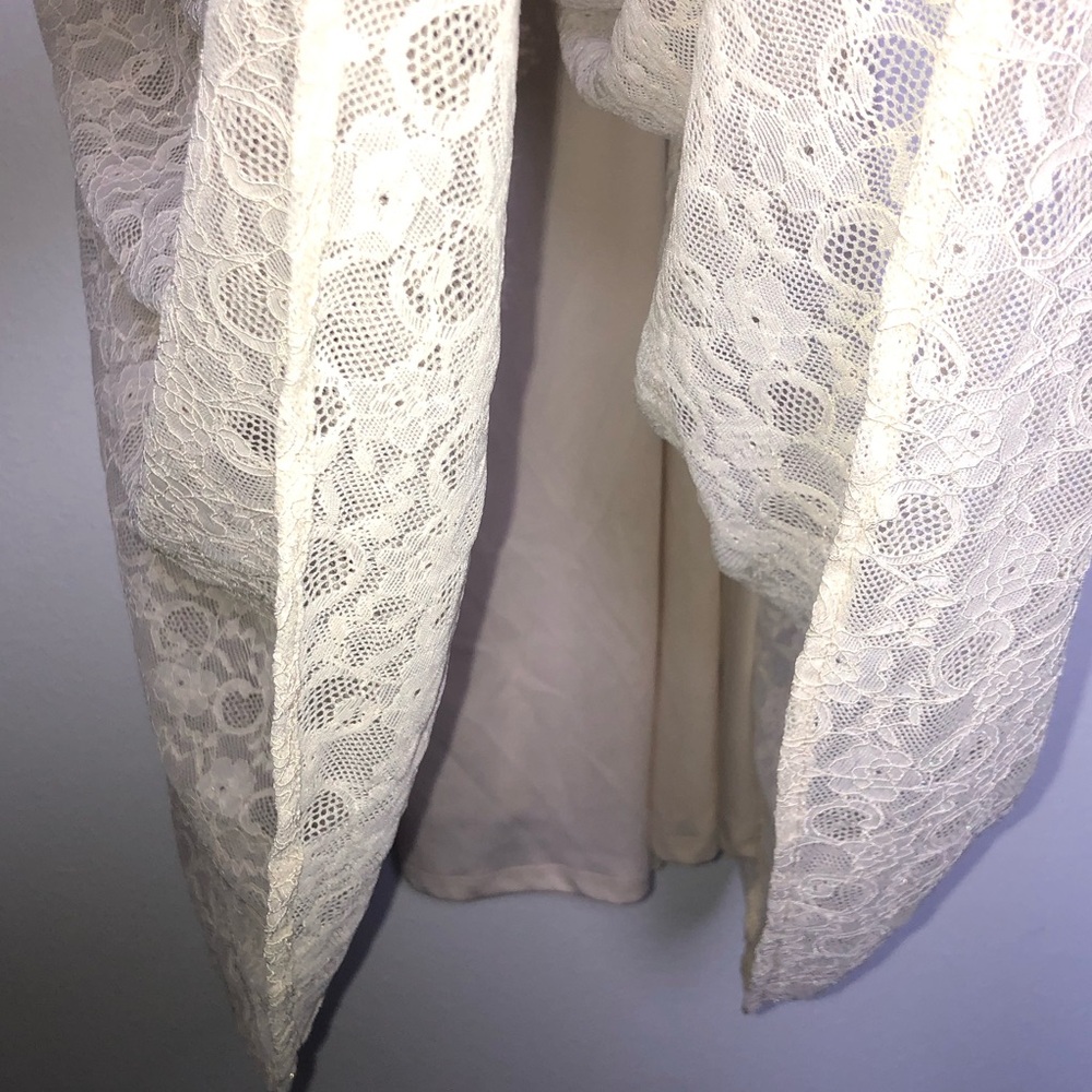 TORRID V-Cut Lace Dress (00, M/L) - Picture 5 of 10